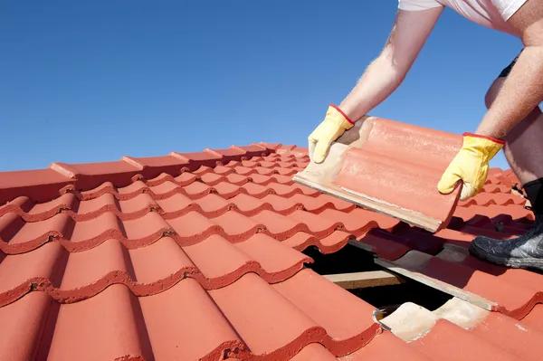 Choosing Cool Roof Options for Replacement
